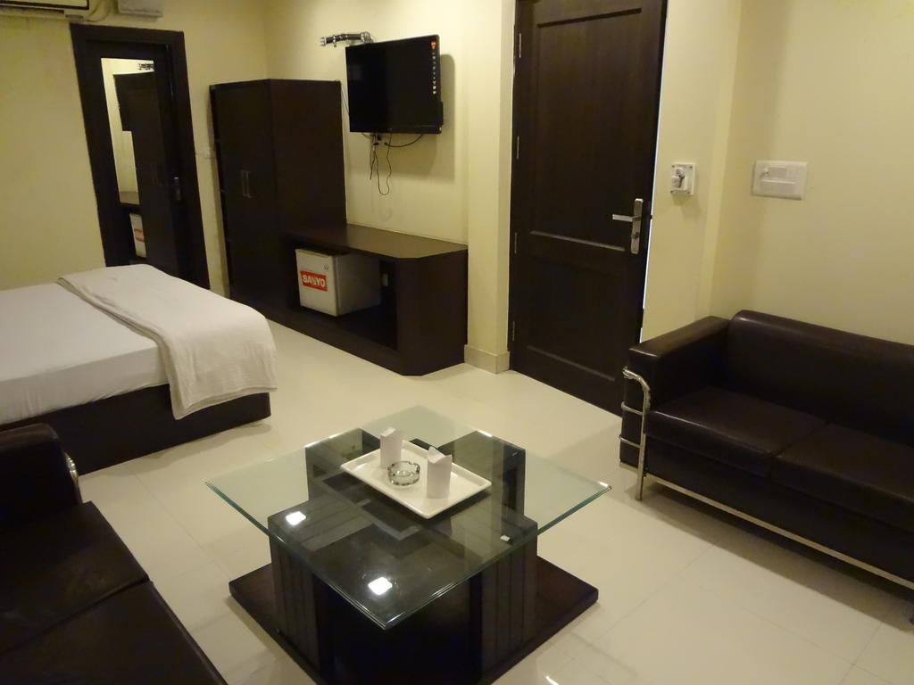 דלהי Hotel Siam International מראה חיצוני תמונה