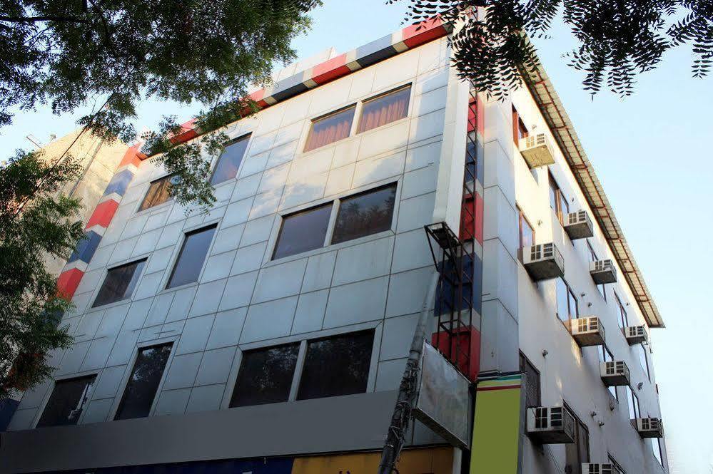 דלהי Hotel Siam International מראה חיצוני תמונה