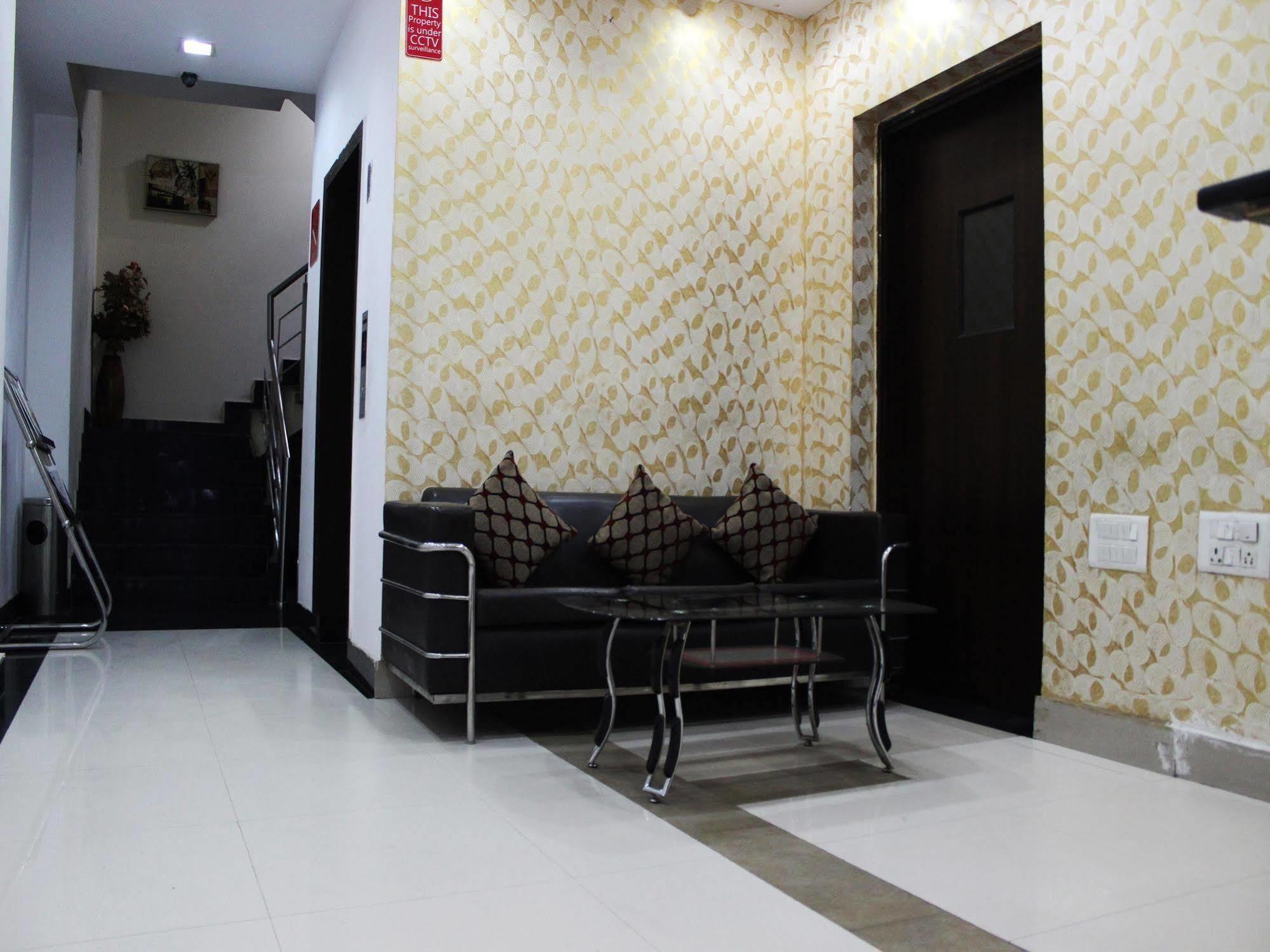 דלהי Hotel Siam International מראה חיצוני תמונה